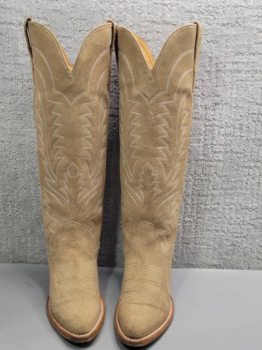Tecovas The Abby Women's Size US 5B Driftwood Suede Cowgirl Boots. - Picture 13 of 13